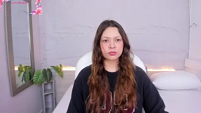 Snapshot of lanna_18_ chatting on 05-05-26, 11:51 lanna 18 online show from 05-05-26, 11:51