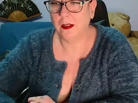 xmyriamx online show from 02-15-26, 10:14