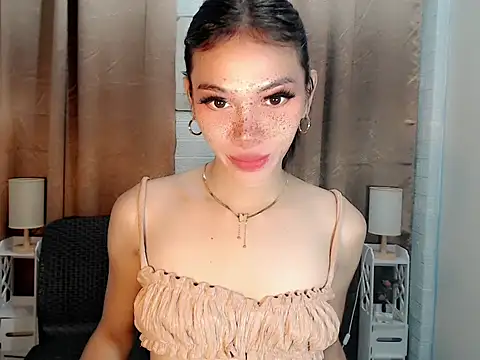 WildHotshemale online show from 02-15-26, 05:20