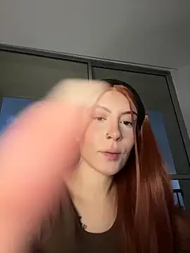 alesziarose  online show from 02-12-26, 11:22