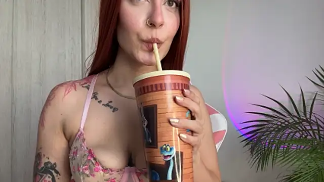 alesziarose  online show from 05-18-26, 09:42