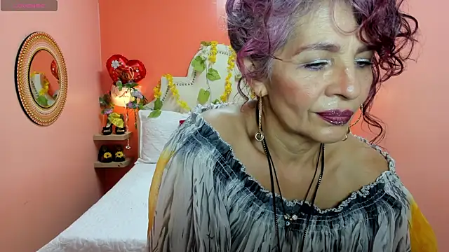 Dalila Najjar  online show from 04-06-26, 02:40