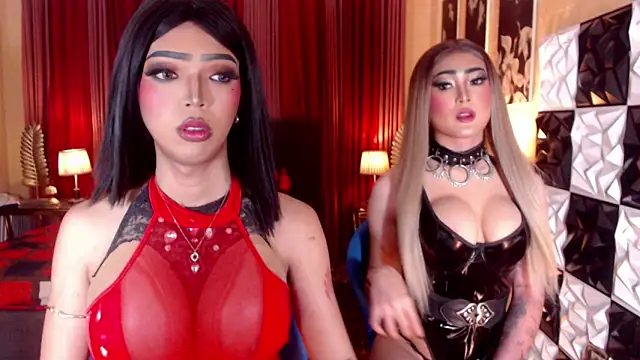 Snapshot of SeductiveJilianTS chatting on 02-12-26, 05:19 SeductiveJilianTS online show from 02-12-26, 05:19