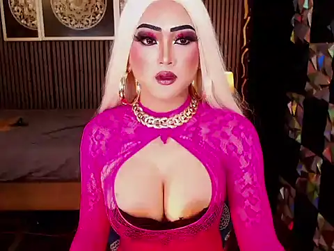 Snapshot of SeductiveJilianTS chatting on 04-11-26, 02:10 SeductiveJilianTS online show from 04-11-26, 02:10