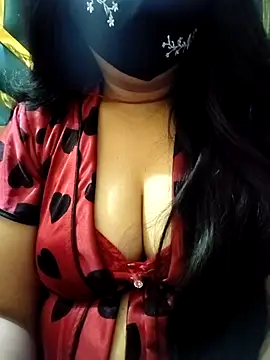 Snapshot of couple_fun_ chatting on 02-25-26, 11:47 couple fun online show from 02-25-26, 11:47