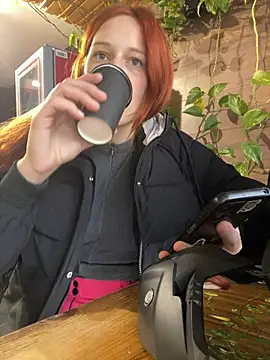 Lily Viola online show from 02-05-26, 07:13