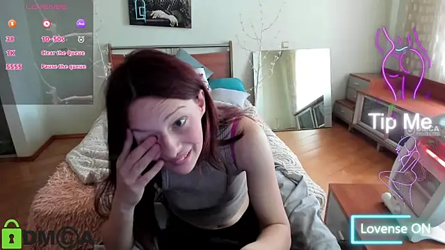 Snapshot of Lily_Viola chatting on 05-01-26, 07:46 Lily Viola online show from 05-01-26, 07:46