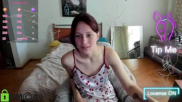 Snapshot of Lily_Viola chatting on 05-06-26, 07:35 Lily Viola online show from 05-06-26, 07:35