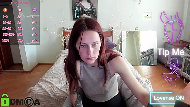Snapshot of Lily_Viola chatting on 05-19-26, 09:37 Lily Viola online show from 05-19-26, 09:37