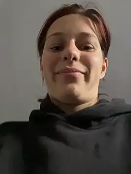 Snapshot of Lily_Viola chatting on 05-31-26, 05:26 Lily Viola online show from 05-31-26, 05:26