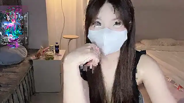 Snapshot of _xiaoxinxin_ chatting on 06-28-26, 12:44 xiaoxinxin online show from 06-28-26, 12:44