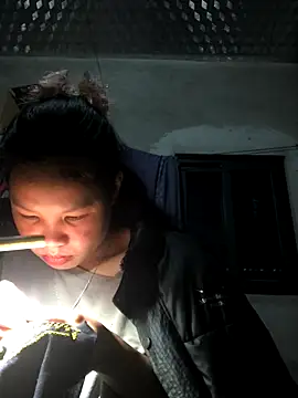 Minhkhue121 online show from 01-06-26, 03:54