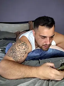 Snapshot of Attila98 chatting on 03-18-26, 06:22 Attila98 online show from 03-18-26, 06:22