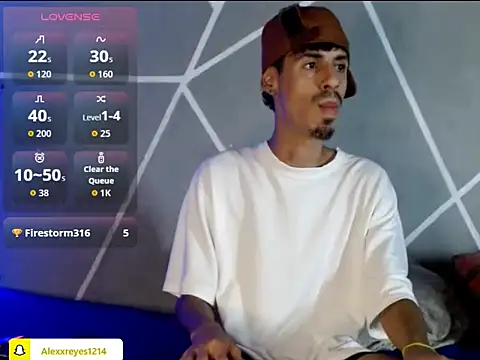 Snapshot of alexx_23cm chatting on 05-21-26, 12:17 alexx 23cm online show from 05-21-26, 12:17