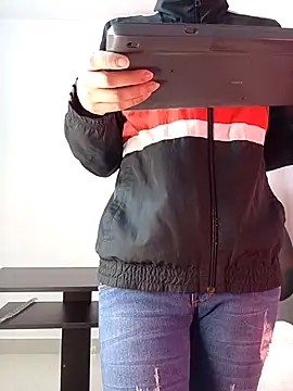 saray reesee online show from 01-16-26, 08:02