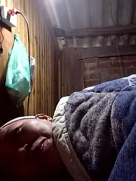 Snapshot of Agnes-baby chatting on 01-13-26, 12:38 Agnes-baby online show from 01-13-26, 12:38