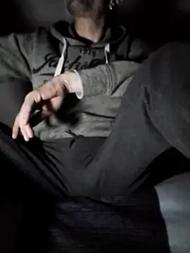 Erz84 online show from 10-30-25, 04:14