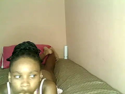 Cutenique online show from 01-07-26, 02:30