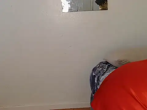 Snapshot of JuicyChandre chatting on 01-07-26, 11:23 JuicyChandre online show from 01-07-26, 11:23