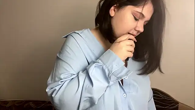 LunaBlakes online show from 02-13-26, 07:48