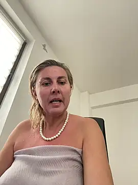 Amelia9798 online show from 01-10-26, 08:27