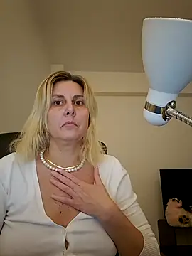 Amelia9798 online show from 02-18-26, 06:59