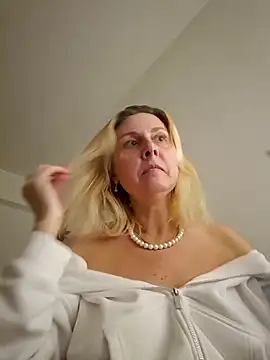 Amelia9798 online show from 03-02-26, 07:32