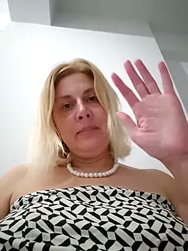 Amelia9798 online show from 05-12-26, 06:05