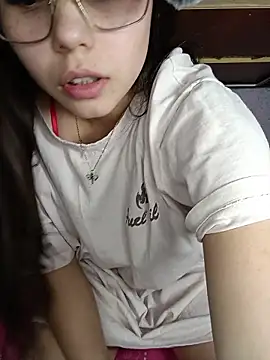 Snapshot of Sexyhanna14 chatting on 07-15-26, 03:34 Sexyhanna14 online show from 07-15-26, 03:34