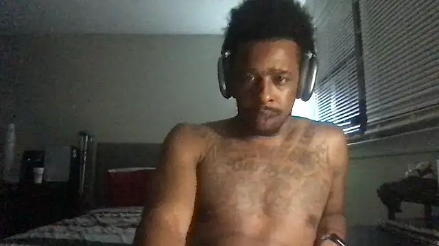 Snapshot of Hollywoodsexx chatting on 01-10-26, 02:35 Hollywoodsexx online show from 01-10-26, 02:35