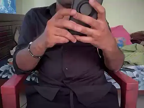 Snapshot of Ruthless_guyy chatting on 01-19-26, 07:01 Ruthless guyy online show from 01-19-26, 07:01