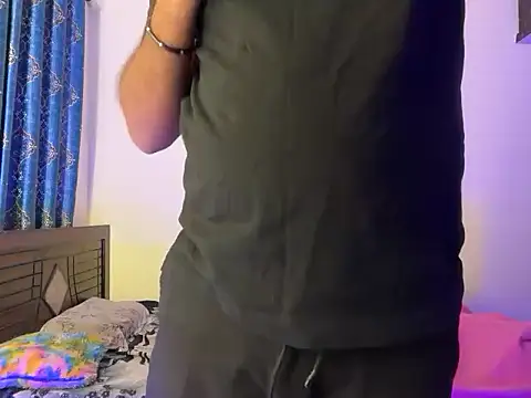 Snapshot of Ruthless_guyy chatting on 02-11-26, 06:02 Ruthless guyy online show from 02-11-26, 06:02