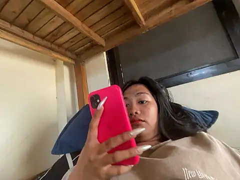 Snapshot of Mira_Janee chatting on 01-14-26, 07:14 Mira Janee online show from 01-14-26, 07:14