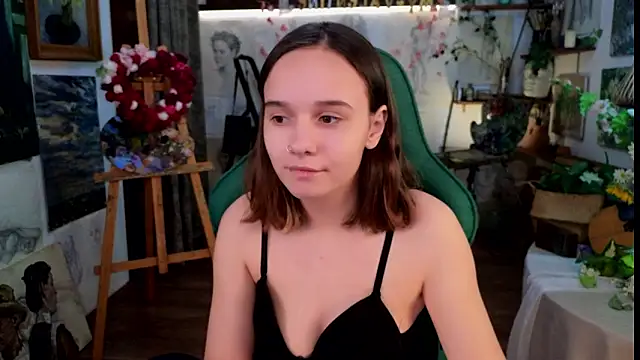 Snapshot of MelissaTravel chatting on 02-07-26, 04:11 MelissaTravel online show from 02-07-26, 04:11