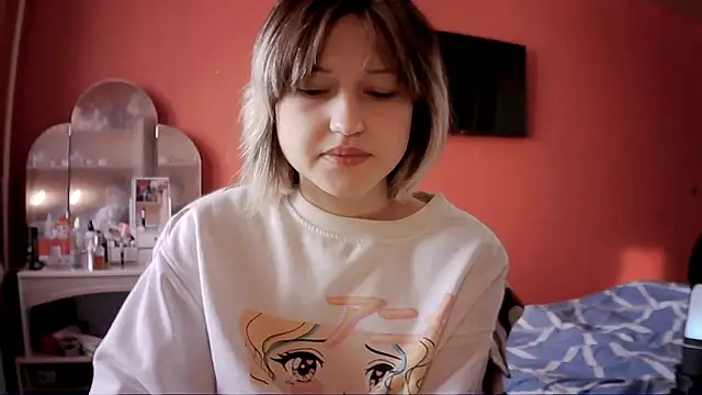 SnowWhiteNika online show from 01-17-26, 07:24