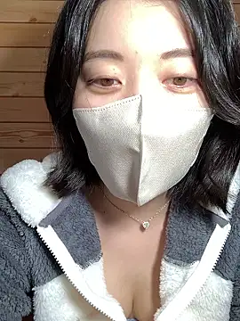 minami room online show from 01-15-26, 04:06