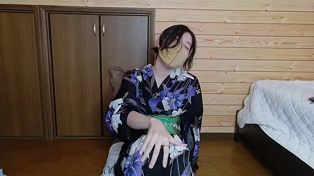 minami room online show from 06-06-26, 05:12