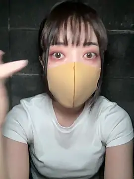 Snapshot of minami_room chatting on 08-05-26, 12:19 minami room online show from 08-05-26, 12:19