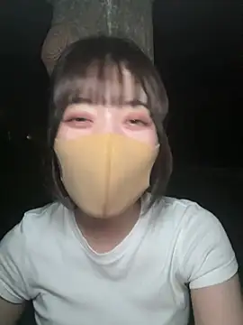 Snapshot of minami_room chatting on 08-07-26, 12:40 minami room online show from 08-07-26, 12:40
