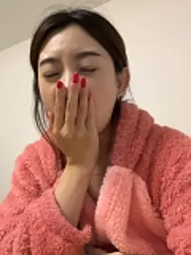 Snapshot of Xiaojuzi- chatting on 06-06-26, 01:38 Xiaojuzi- online show from 06-06-26, 01:38