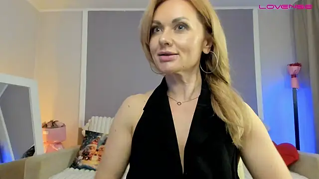 Monika-peach online show from 03-21-26, 10:24