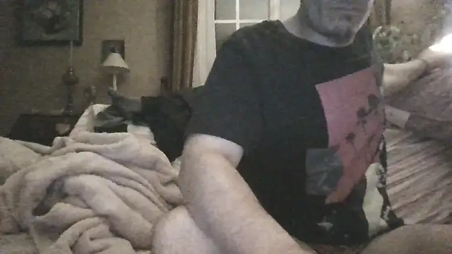 Snapshot of polo48725 chatting on 03-03-26, 01:45 polo48725 online show from 03-03-26, 01:45