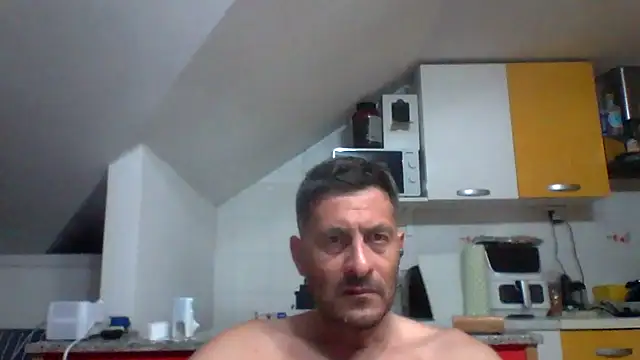 Snapshot of colosone chatting on 05-26-26, 08:38 colosone online show from 05-26-26, 08:38