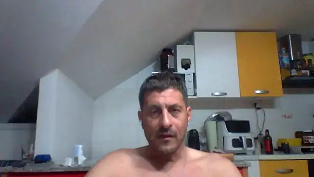 Snapshot of colosone chatting on 06-05-26, 10:26 colosone online show from 06-05-26, 10:26