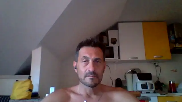 Snapshot of colosone chatting on 06-08-26, 05:02 colosone online show from 06-08-26, 05:02