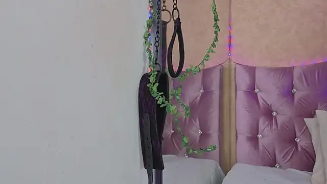 Missy 22  online show from 03-18-26, 01:58