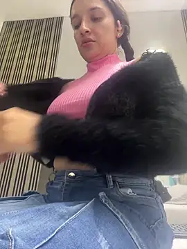 Violett hott  online show from 04-18-26, 11:47