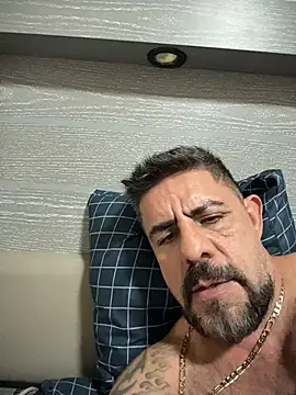 wolfbucker online show from 03-27-26, 05:57