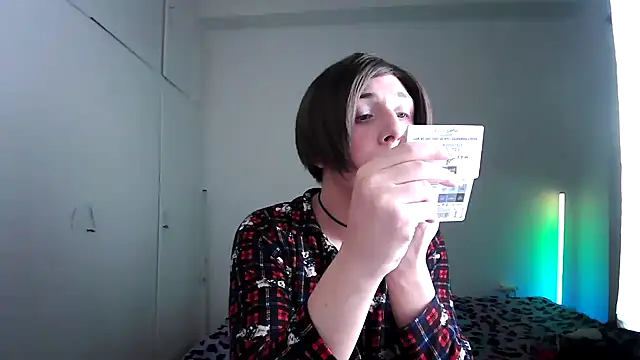 Snapshot of HoneyValentine chatting on 02-08-26, 08:56 HoneyValentine online show from 02-08-26, 08:56