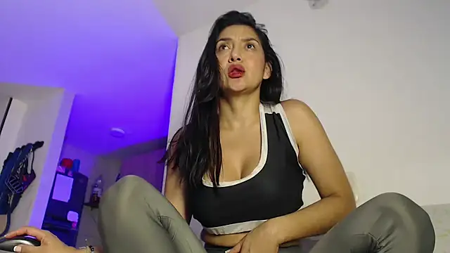 Snapshot of samanta_xi chatting on 02-27-26, 05:29 samanta xi online show from 02-27-26, 05:29